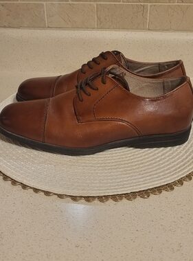 Florsheim Brown Leather Boys' Sz. 7M Dress Oxfords